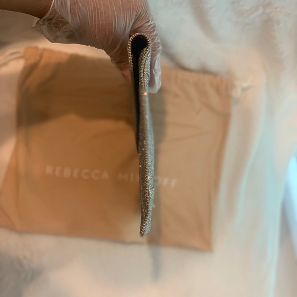 NWT Rebecca Minkoff Silver Glitter Leo Clutch w/ Dust Bag! - Picture 5 of 11